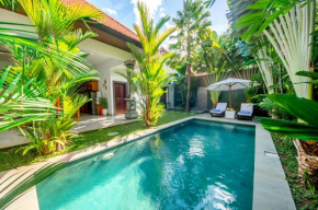 Tropical Villa Prime Location in Canggu - 15 Minutes Walk to the Beach